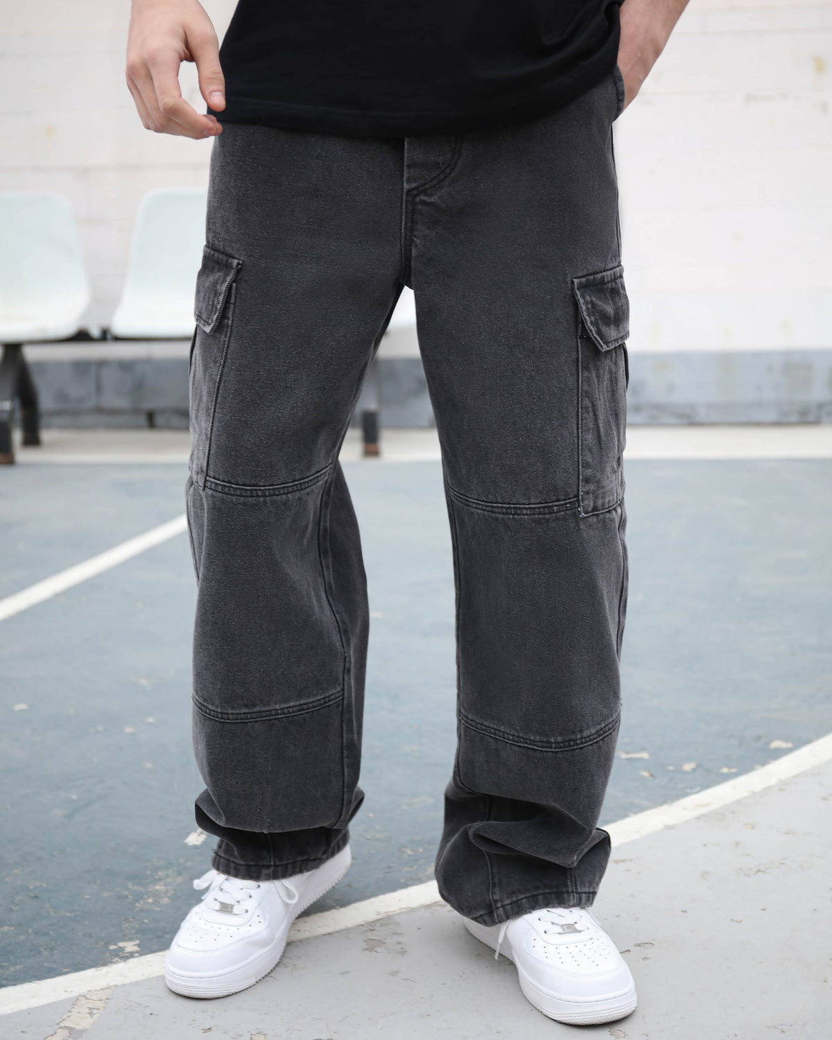 Cargo Black Loose Jeans with Large Pockets