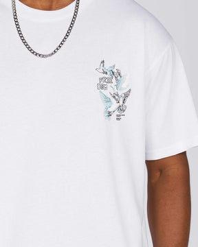 Camiseta con estampado gráfico de moda contemporánea 