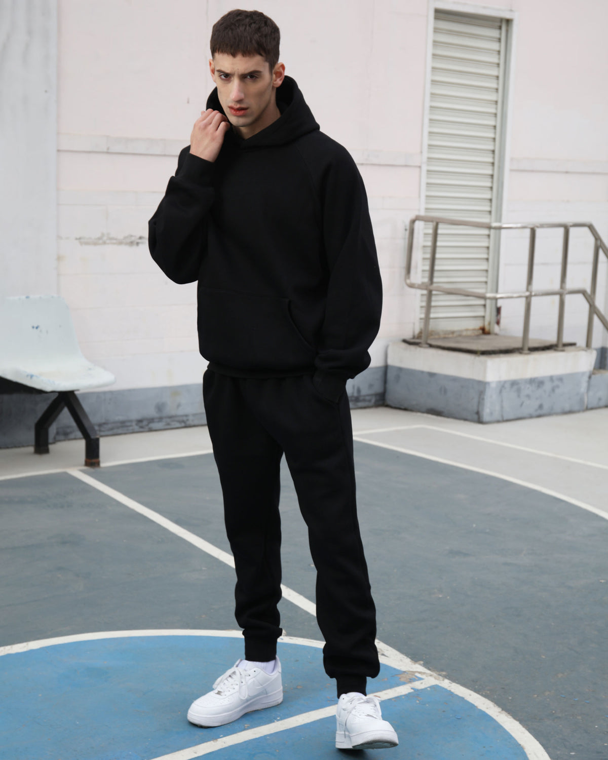 Conjunto de sudadera con capucha y joggers Effortless Style Negro 