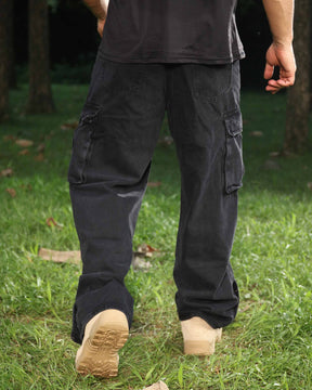 Logeqi Black Baggy Jeans with Ample Side Pockets