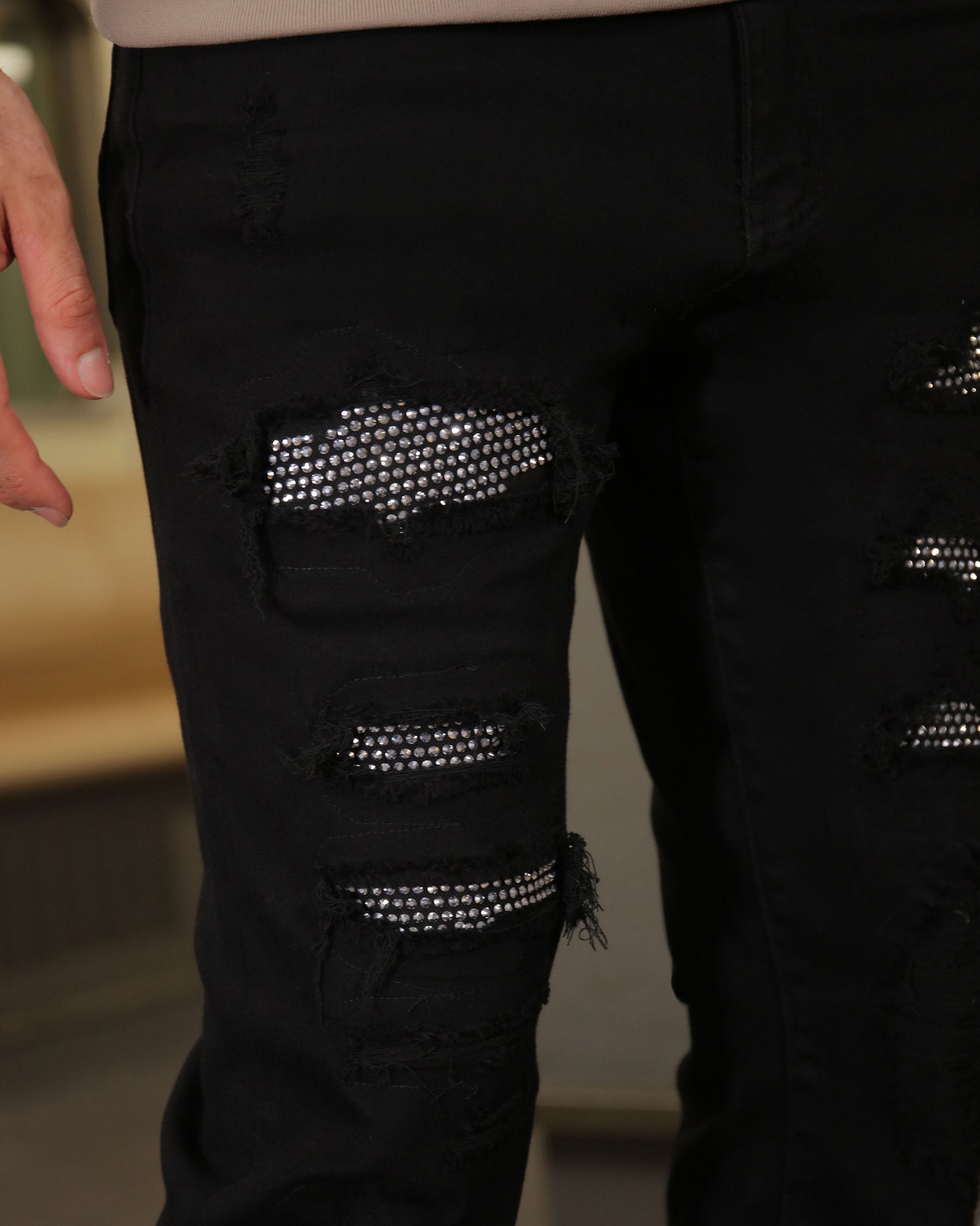 Logeqi Black Ripped Jeans with Shine Diamond Patch