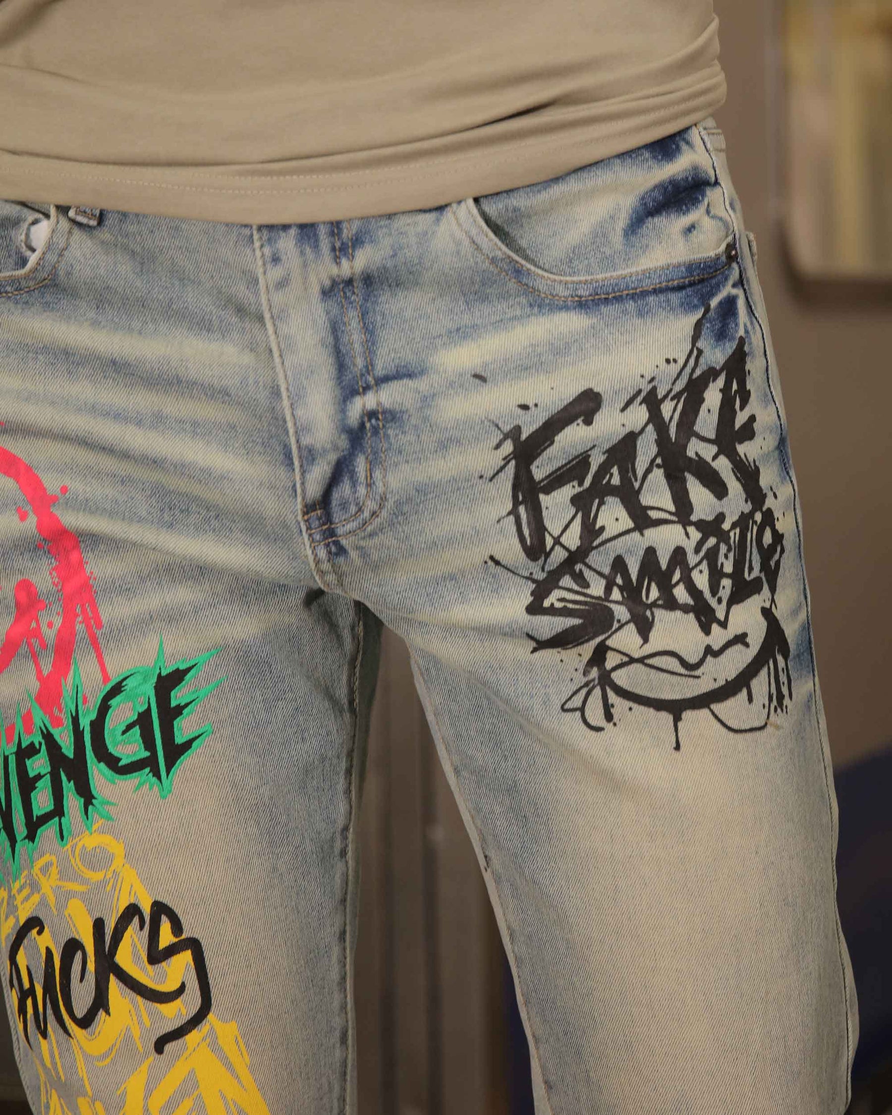 LOGEQI Distressed Blue Jeans with Graffiti - Streetwear Style