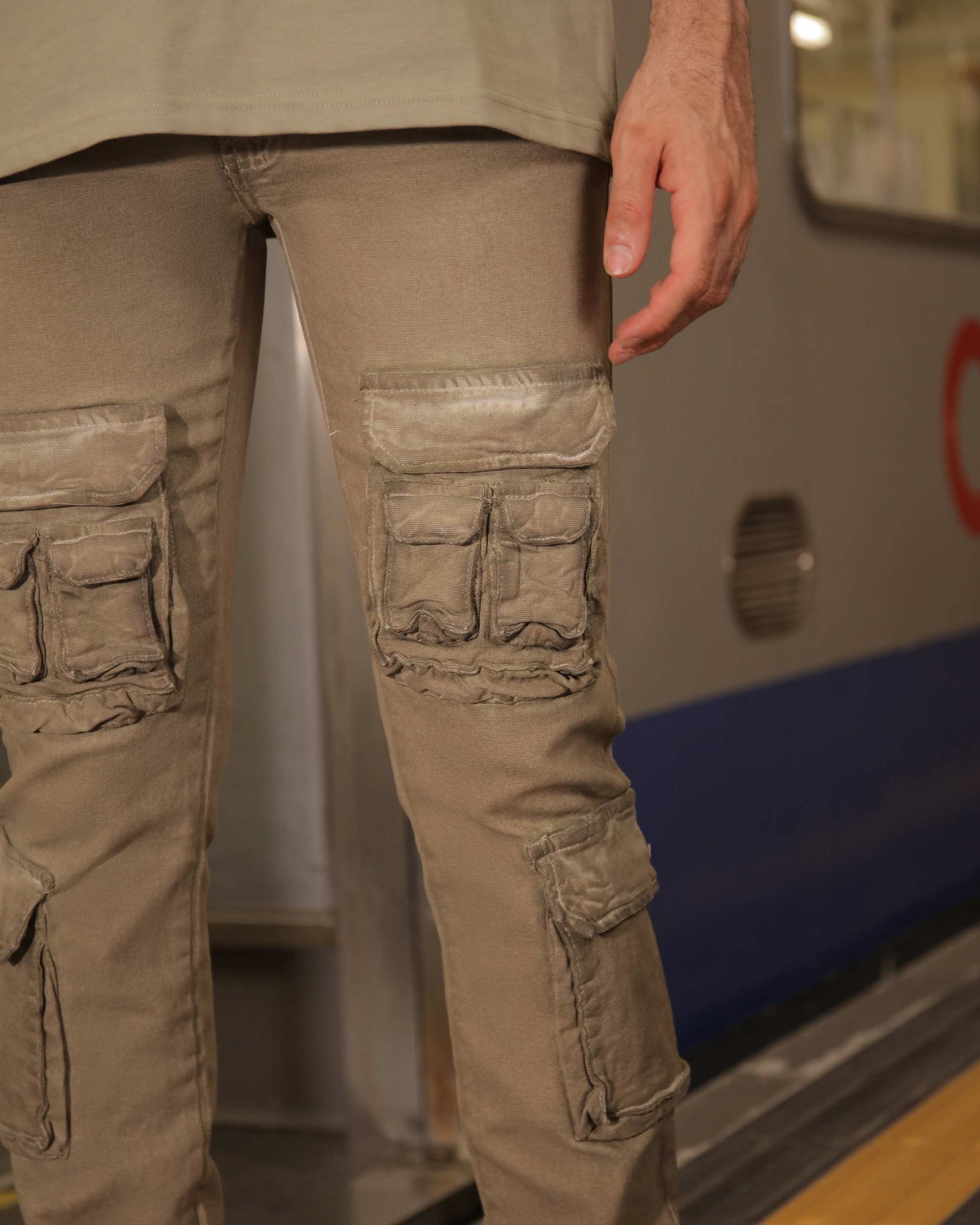 Slim-fit Cargo Jeans with Functional Multiple Pockets