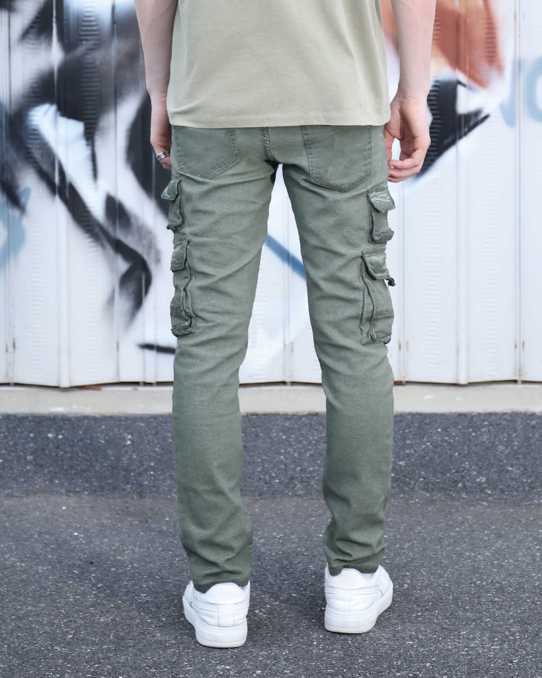 Slim-fit Cargo Jeans with Functional Side Pockets