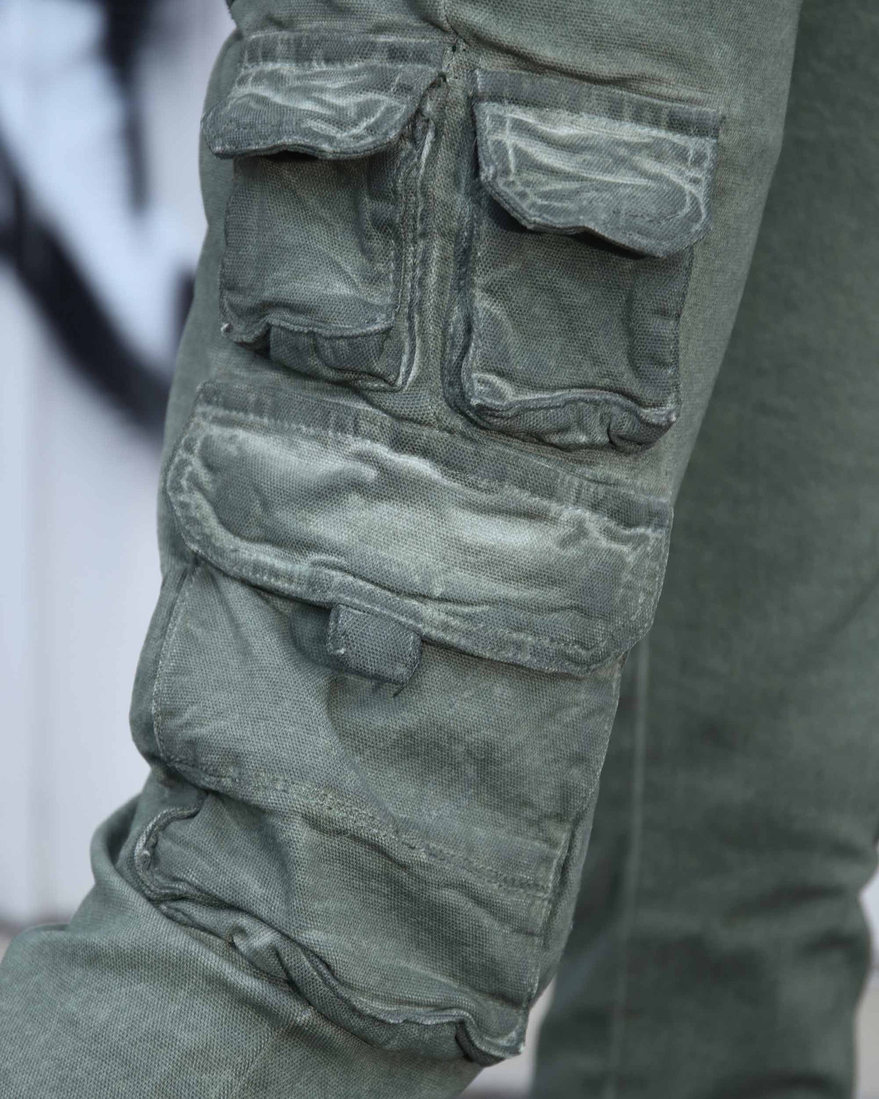 Slim-fit Cargo Jeans with Functional Side Pockets